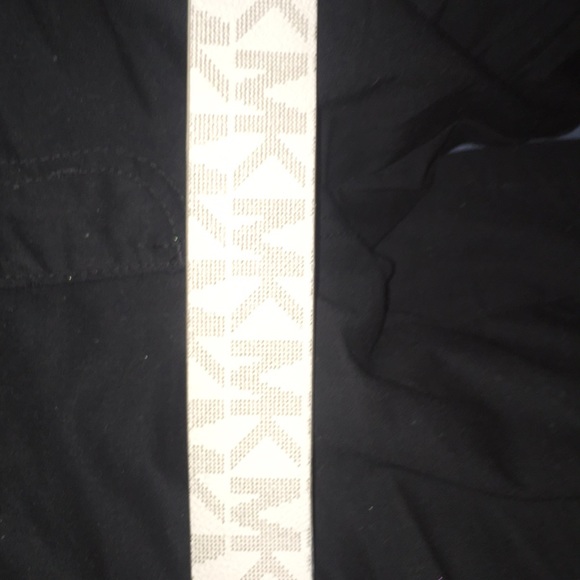 Michael kors belt - Picture 3 of 3